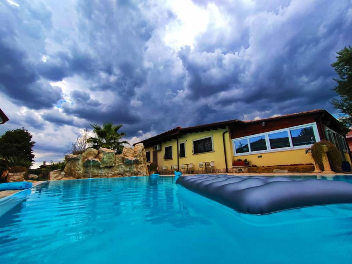 Residenza Nosy Be Villa Palombara Sabina Екстериор снимка
